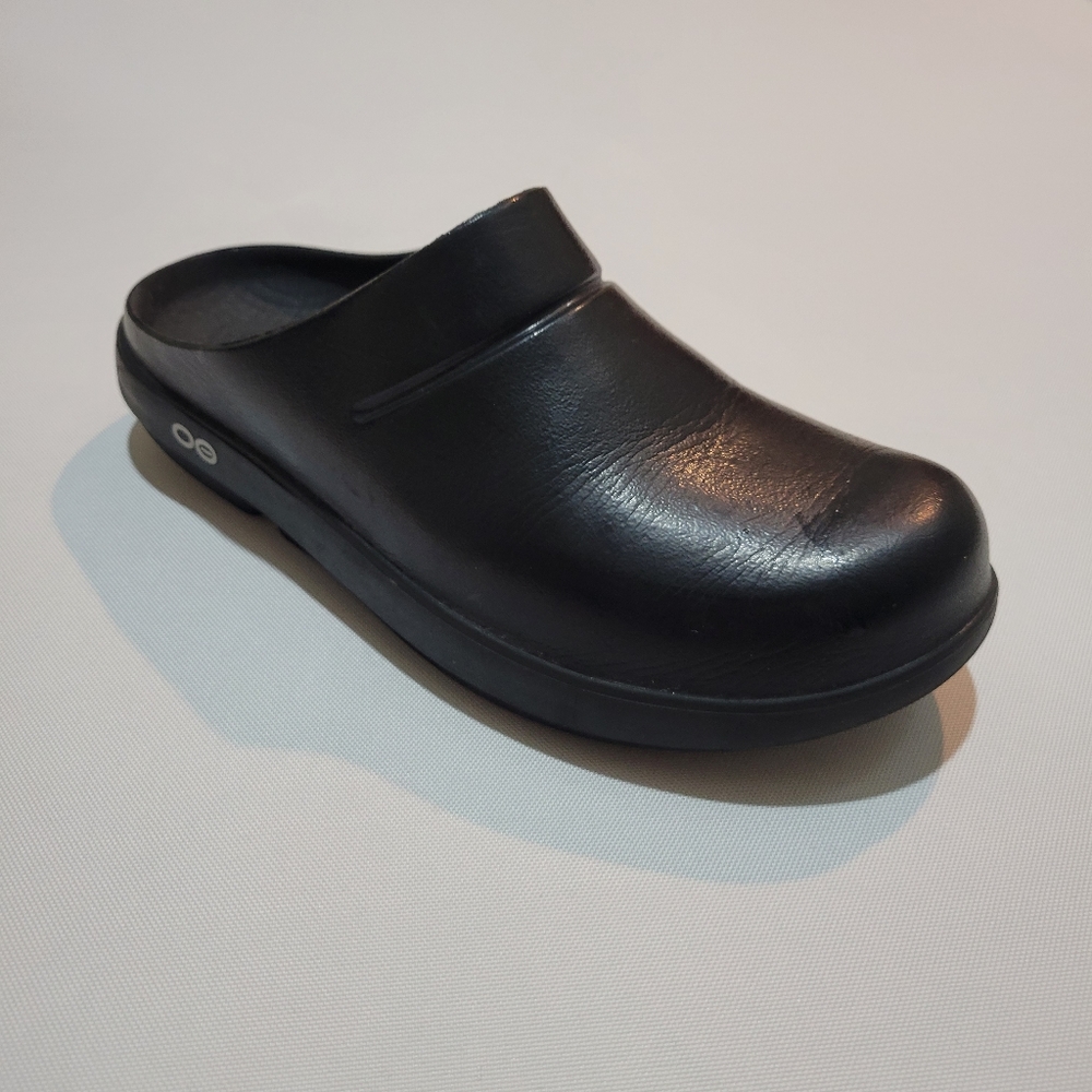 Oofos Ooclog Black Clog Women’s Size US 9 EU 40.  Pre-owned Good Condition No Ri